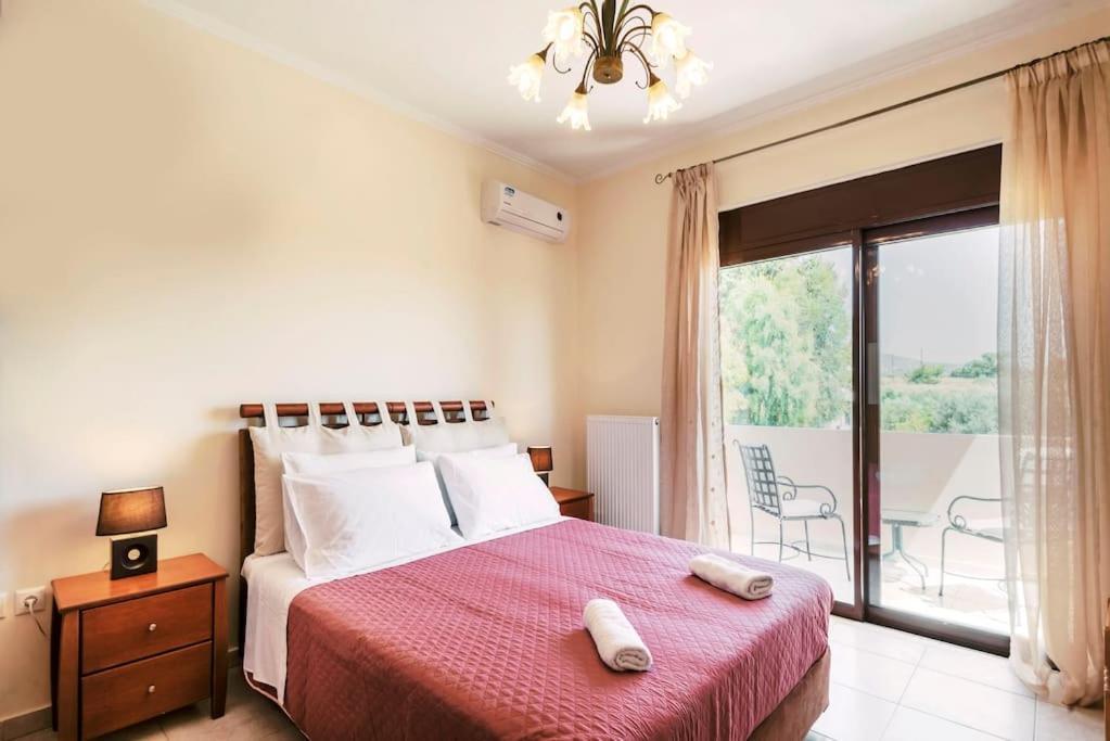 Villa Maribia With Private Pool Gennadi